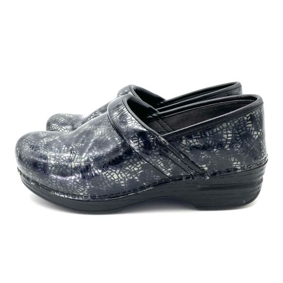 Dansko Professional Clogs Metallic Iridescent Snakeskin Print Size 37 | 6.5-7 - Picture 5 of 16